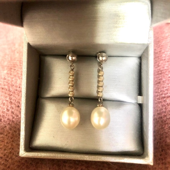 Kay Jewelers Sterling Silver Pearl Drop Earrings - Picture 1 of 4